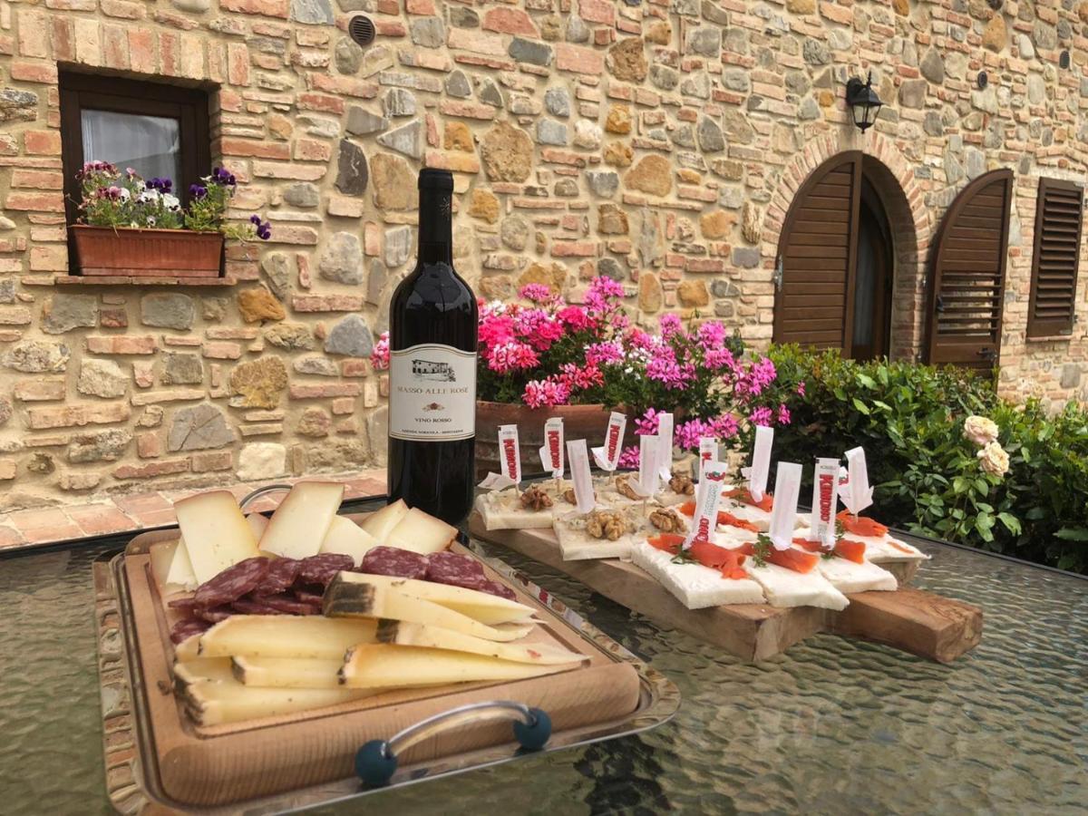 Masso Alle Rose Di Santarsiero Serena Montaione Buitenkant foto